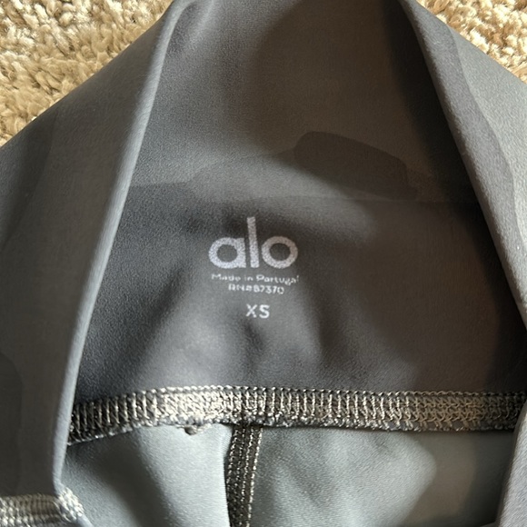 Alo Yoga Bike Short - Picture 2 of 6